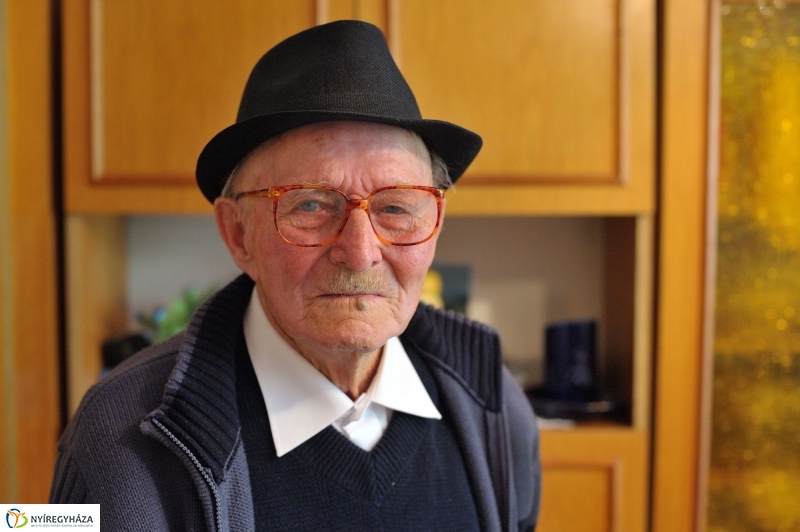 Szépkorú köszöntése Belus Pál - fotó Szarka Lajos