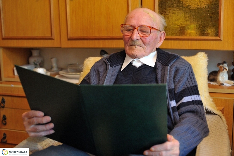 Szépkorú köszöntése Belus Pál - fotó Szarka Lajos