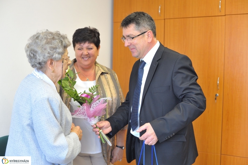 Szépkorú köszöntése Kovács Miklósné - fotó Szarka Lajos