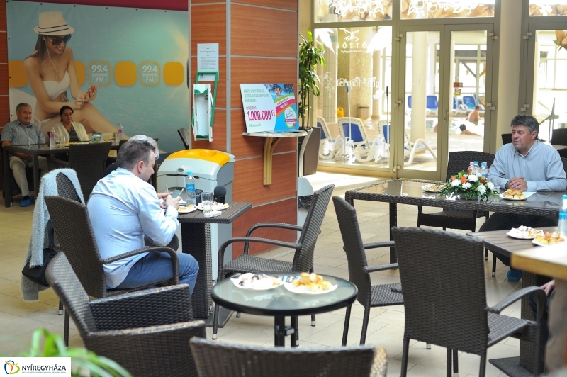 Csobbanjon 1 millióért eredményhirdetése - fotó Szarka Lajos