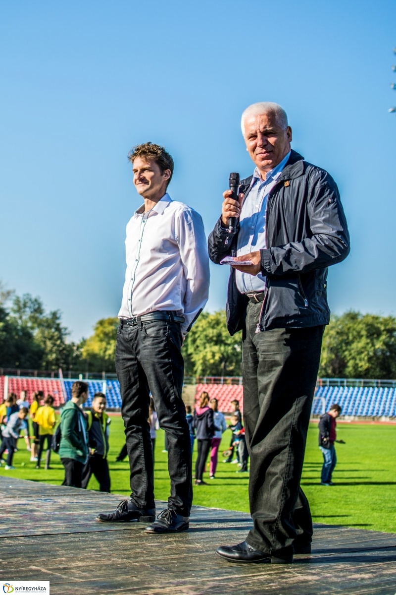 Diákok versenye a Városi Stadionban