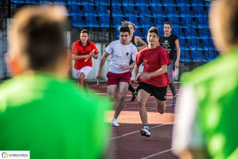 Diákok versenye a Városi Stadionban