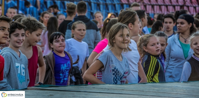 Diákok versenye a Városi Stadionban