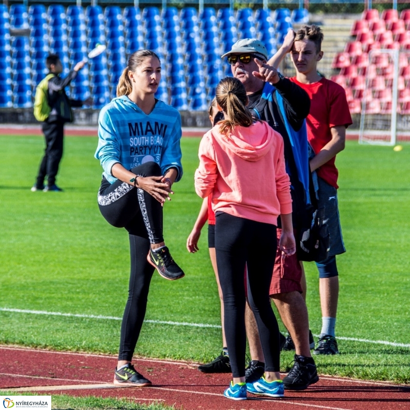 Diákok versenye a Városi Stadionban