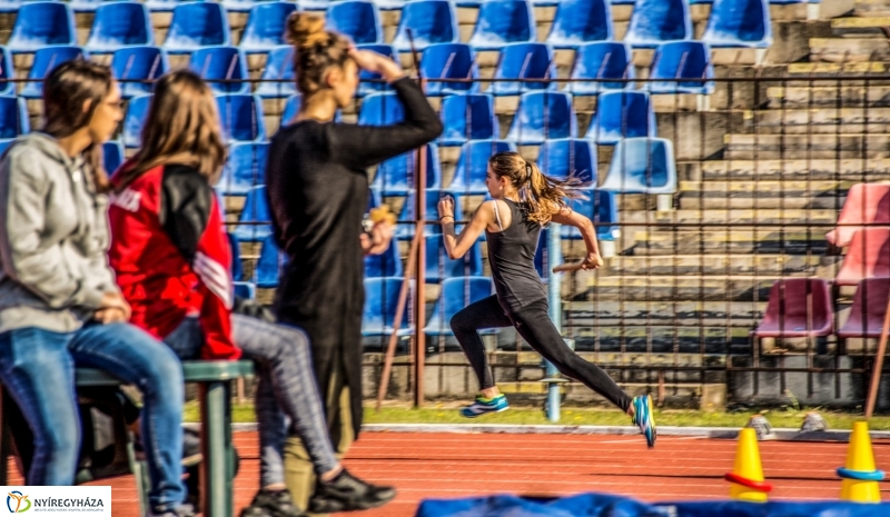Diákok versenye a Városi Stadionban