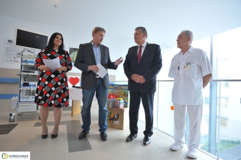 Gyermeksebészeti eszközök a LEGO-tól - fotó Szarka Lajos