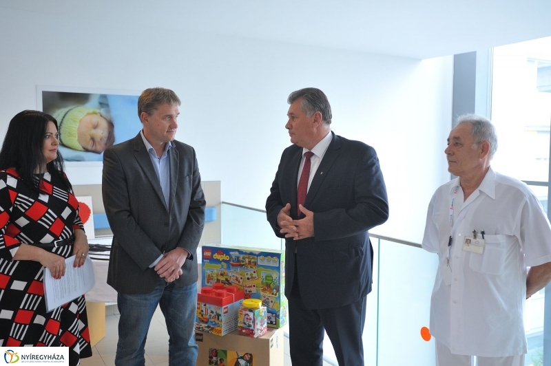 Gyermeksebészeti eszközök a LEGO-tól - fotó Szarka Lajos