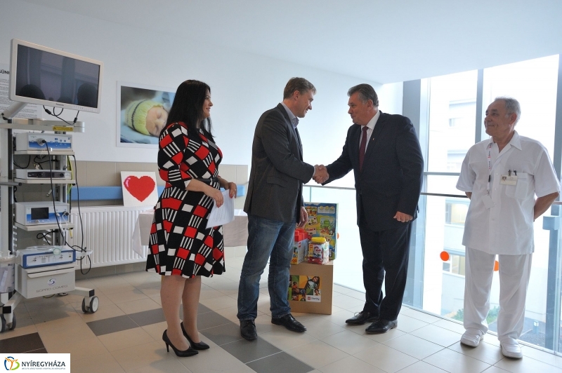 Gyermeksebészeti eszközök a LEGO-tól - fotó Szarka Lajos