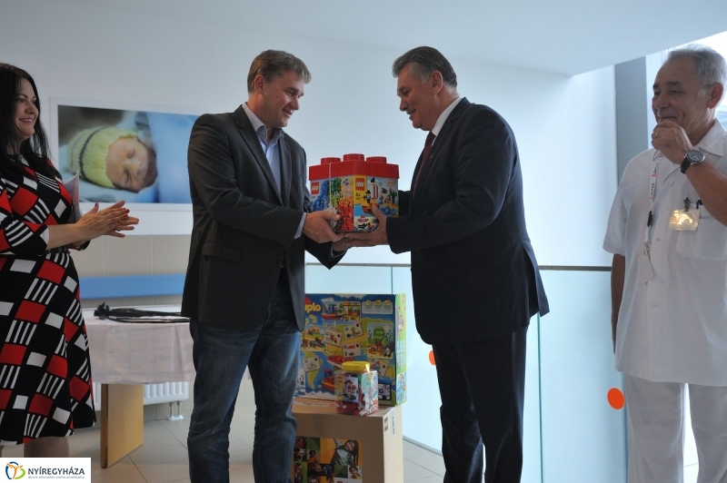 Gyermeksebészeti eszközök a LEGO-tól - fotó Szarka Lajos