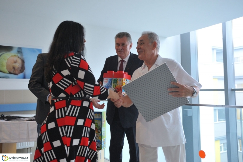 Gyermeksebészeti eszközök a LEGO-tól - fotó Szarka Lajos