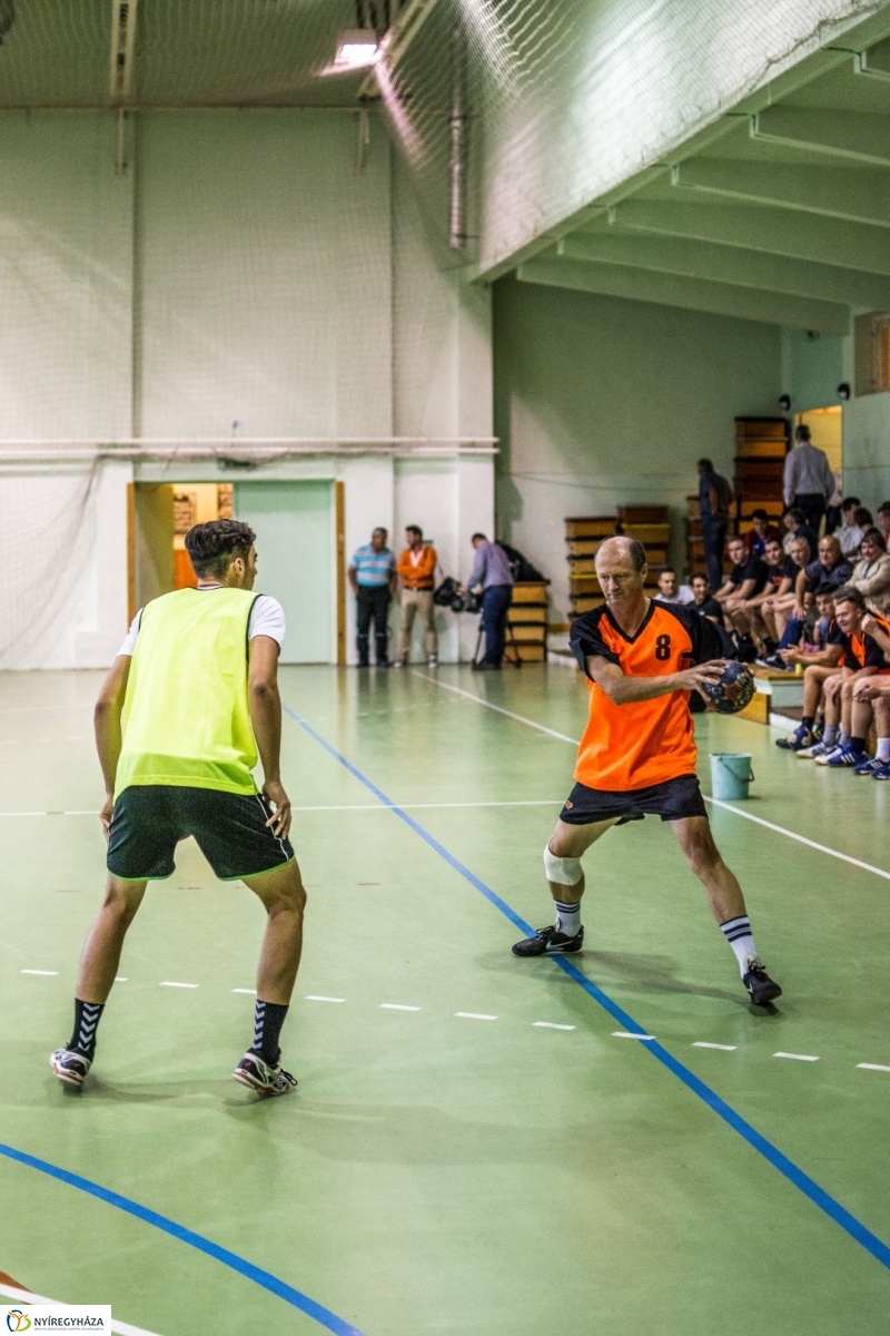 Öregdiákok a ZIG-ben