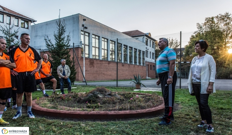 Öregdiákok a ZIG-ben