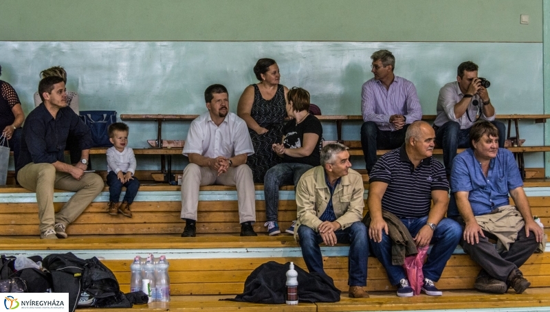 Öregdiákok a ZIG-ben