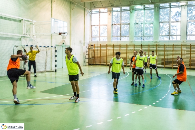 Öregdiákok a ZIG-ben