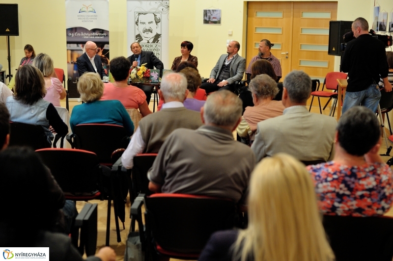Budaházi István kötetbemutatója - fotó Szarka Lajos