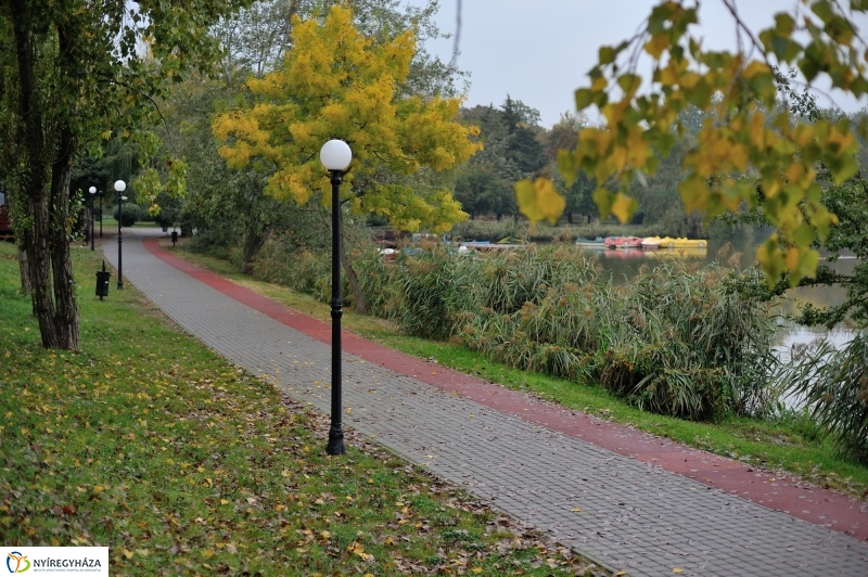 Egy esős őszi délután Sóstón - fotó Szarka Lajos