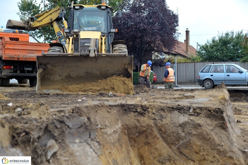 Munkálatok a Kígyó utcán 2 - fotó Szarka Lajos