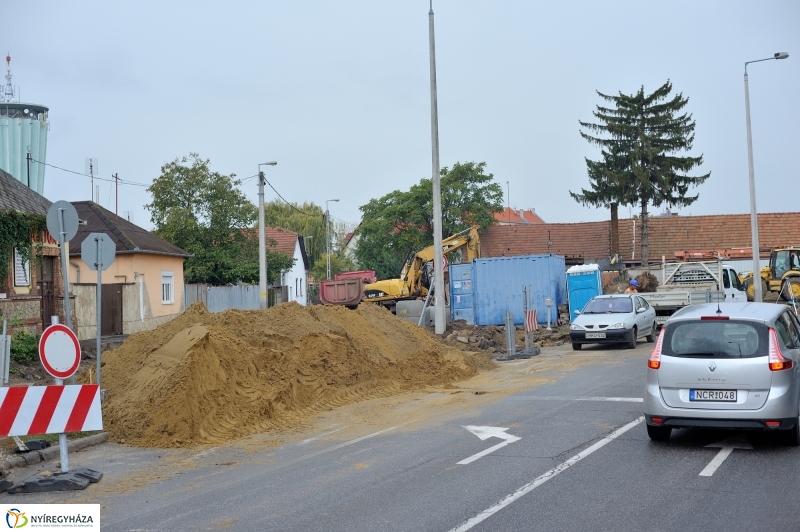 Munkálatok a Kígyó utcán 2 - fotó Szarka Lajos