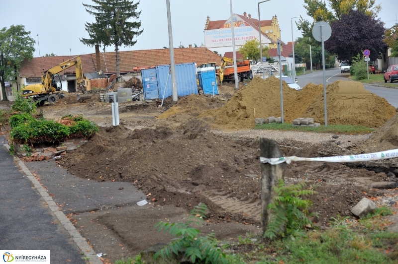 Munkálatok a Kígyó utcán 2 - fotó Szarka Lajos