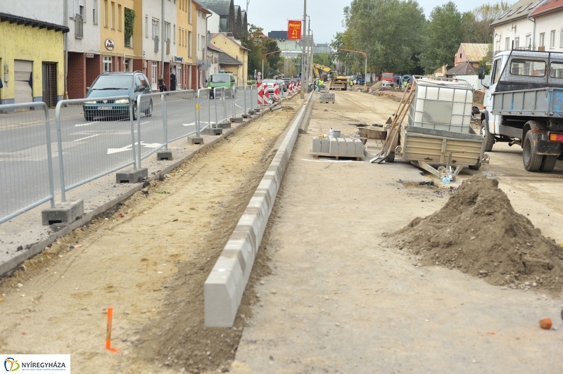 Elkezdődött a beruházás a Szegfű utcán X - fotó Szarka Lajos