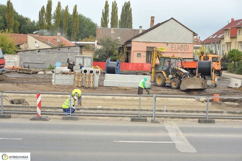 Elkezdődött a beruházás a Szegfű utcán X - fotó Szarka Lajos