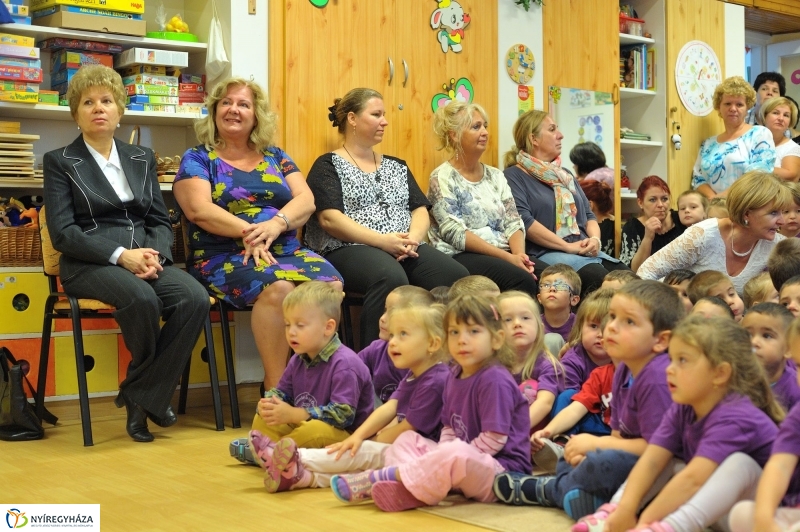 Jubileumi évforduló az Eszterlánc óvodában - fotó Szarka Lajos