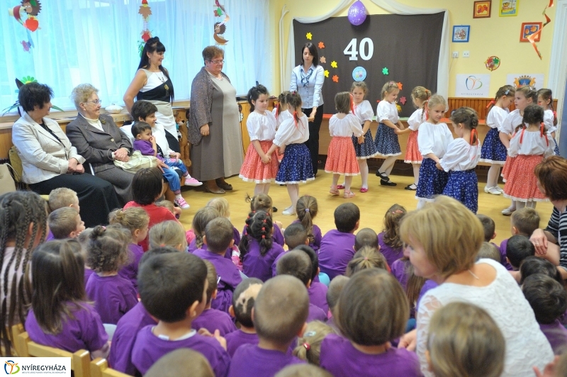 Jubileumi évforduló az Eszterlánc óvodában - fotó Szarka Lajos