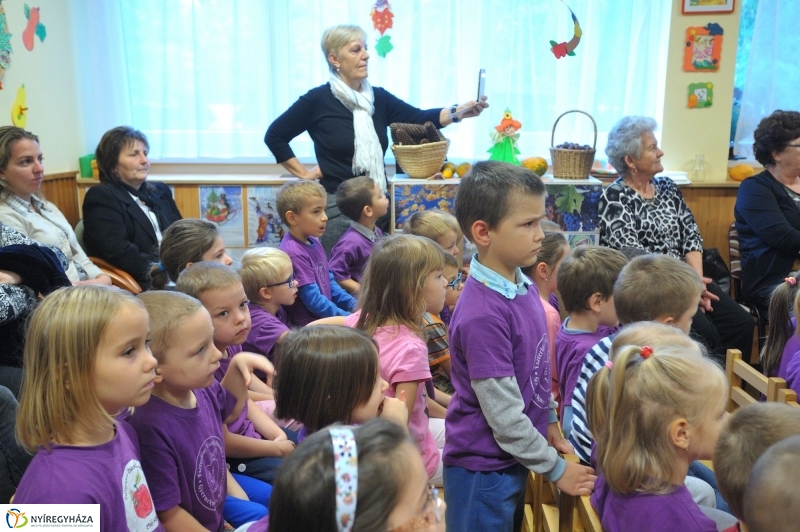 Jubileumi évforduló az Eszterlánc óvodában - fotó Szarka Lajos