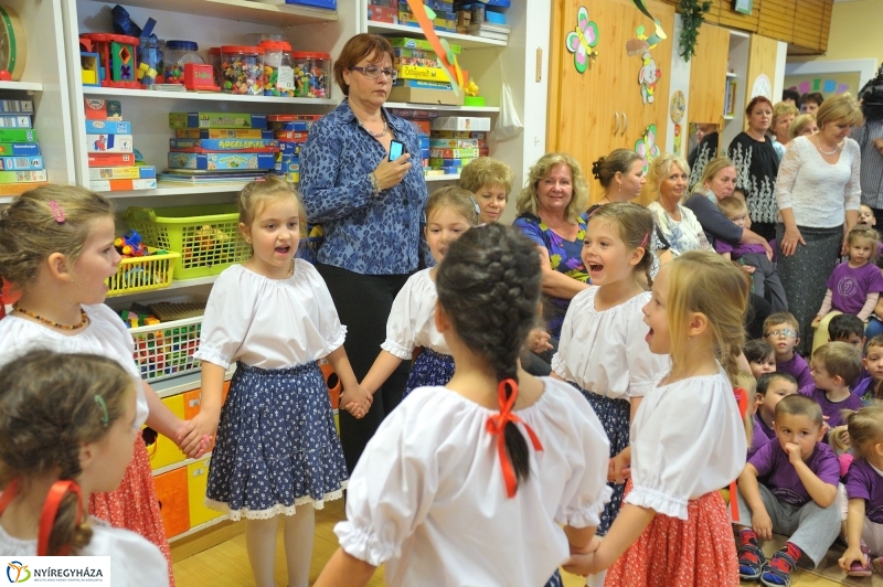 Jubileumi évforduló az Eszterlánc óvodában - fotó Szarka Lajos
