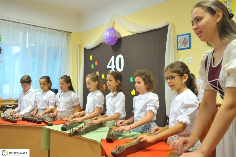 Jubileumi évforduló az Eszterlánc óvodában - fotó Szarka Lajos