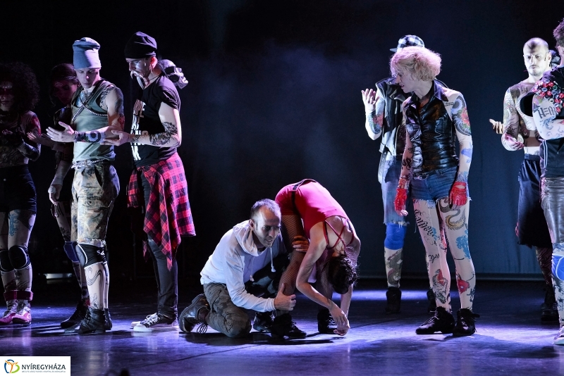 Képzelt riport egy amerikai popfesztiválról-sajtófotózás