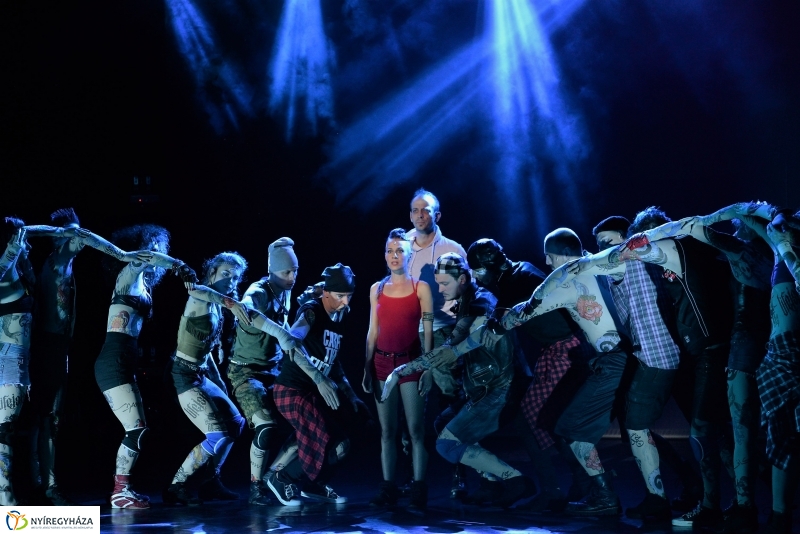 Képzelt riport egy amerikai popfesztiválról-sajtófotózás