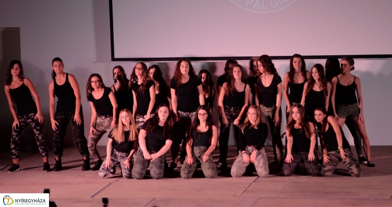 Szalagavató a Vasvári Pál Gimnáziumban