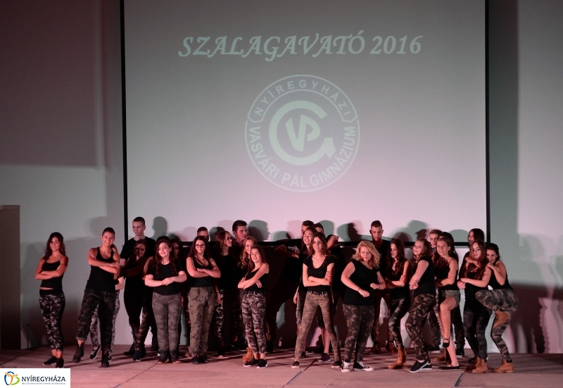 Szalagavató a Vasvári Pál Gimnáziumban