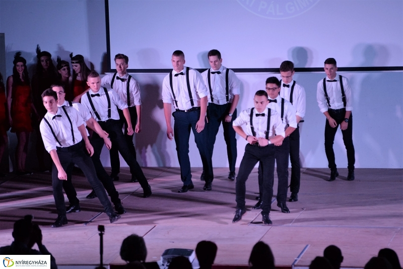 Szalagavató a Vasvári Pál Gimnáziumban