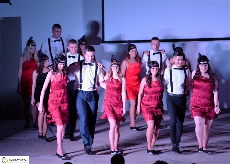 Szalagavató a Vasvári Pál Gimnáziumban