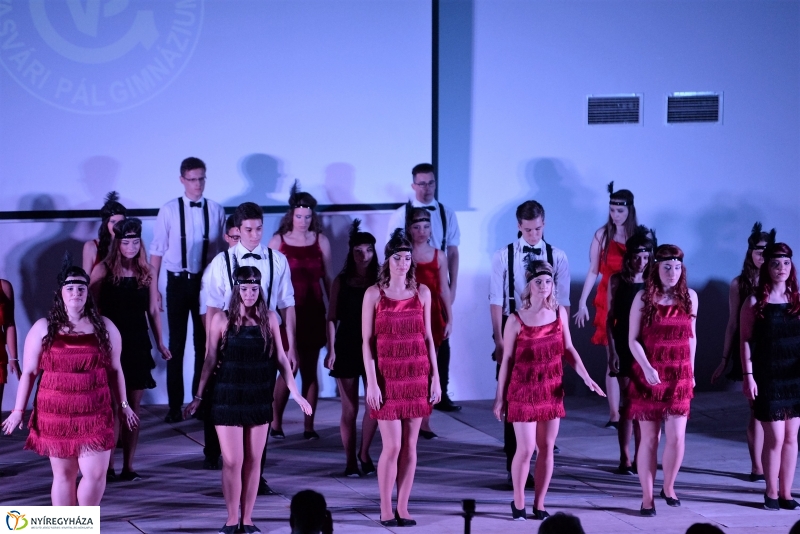 Szalagavató a Vasvári Pál Gimnáziumban