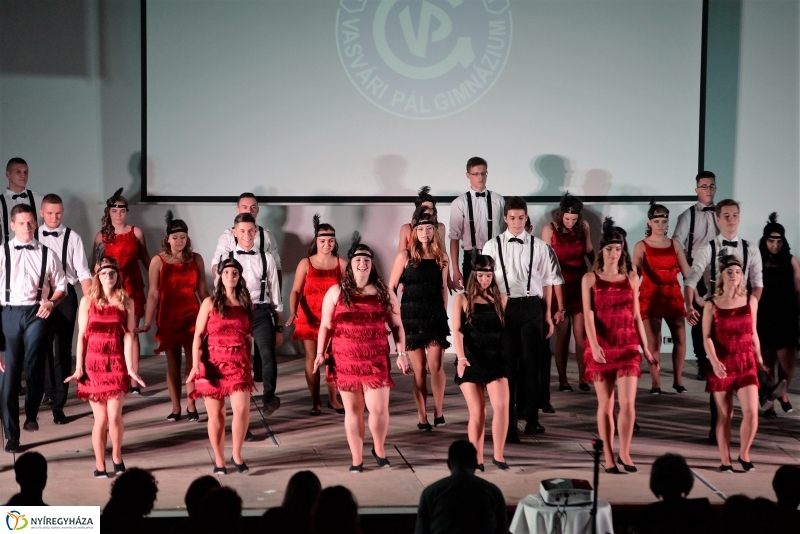 Szalagavató a Vasvári Pál Gimnáziumban