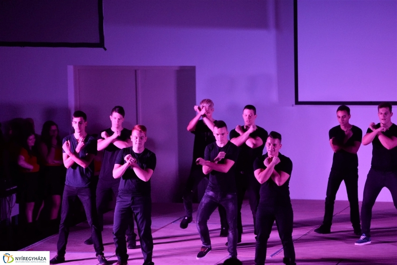 Szalagavató a Vasvári Pál Gimnáziumban