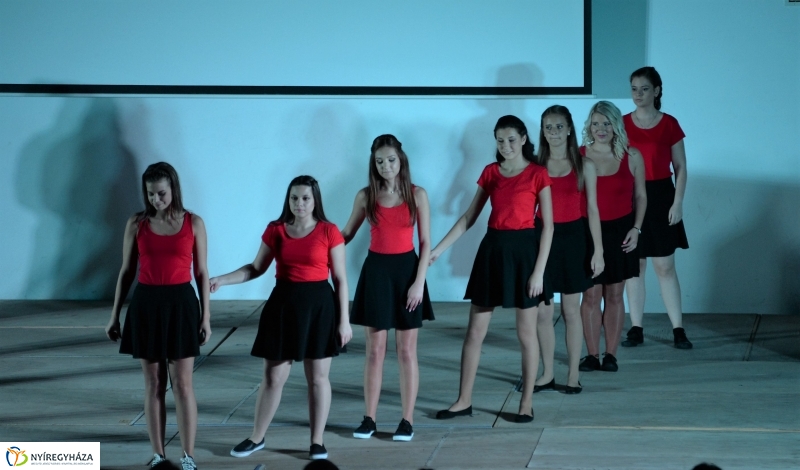 Szalagavató a Vasvári Pál Gimnáziumban