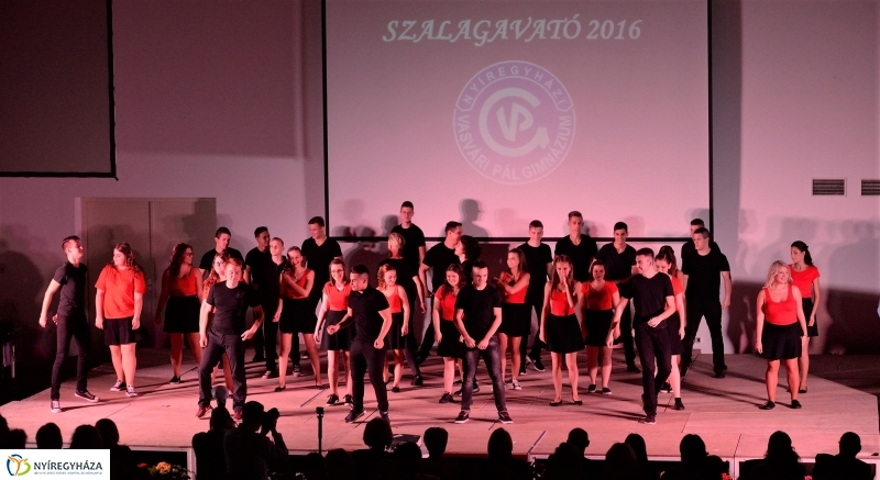 Szalagavató a Vasvári Pál Gimnáziumban