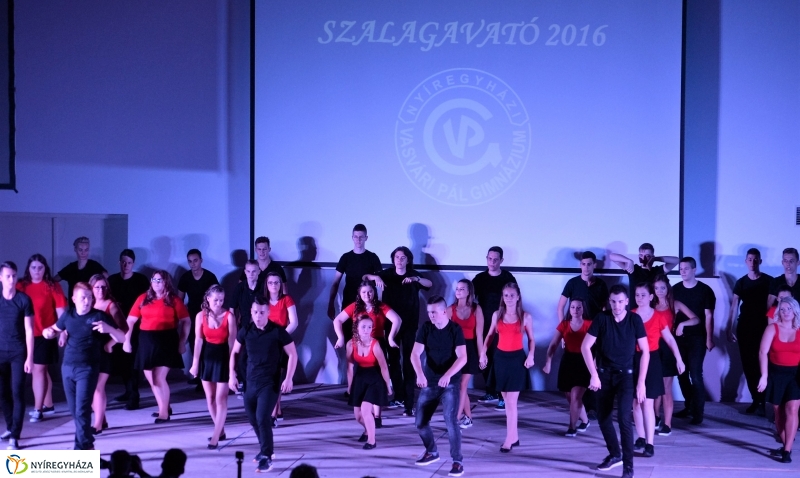 Szalagavató a Vasvári Pál Gimnáziumban