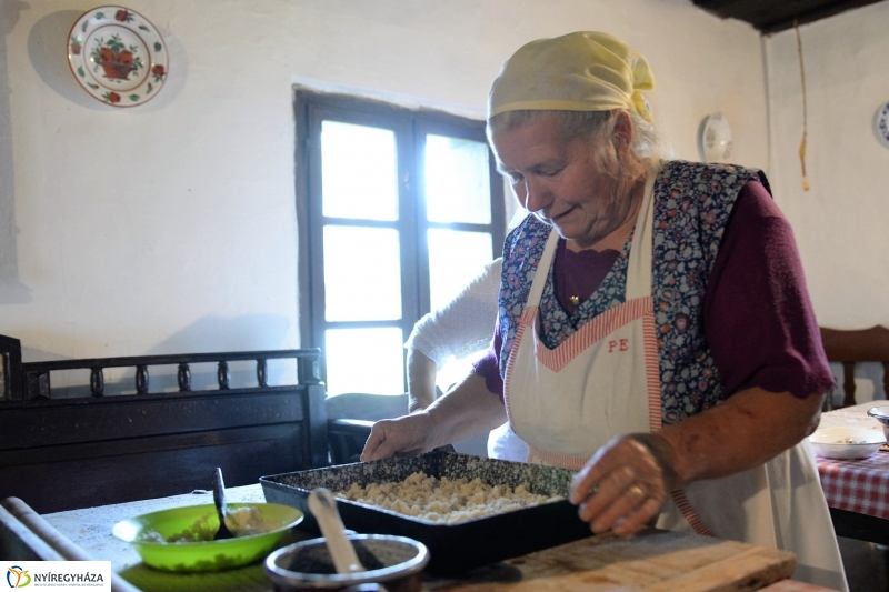A kalács is kisült a Tirpák Lakodalom vendégei részére