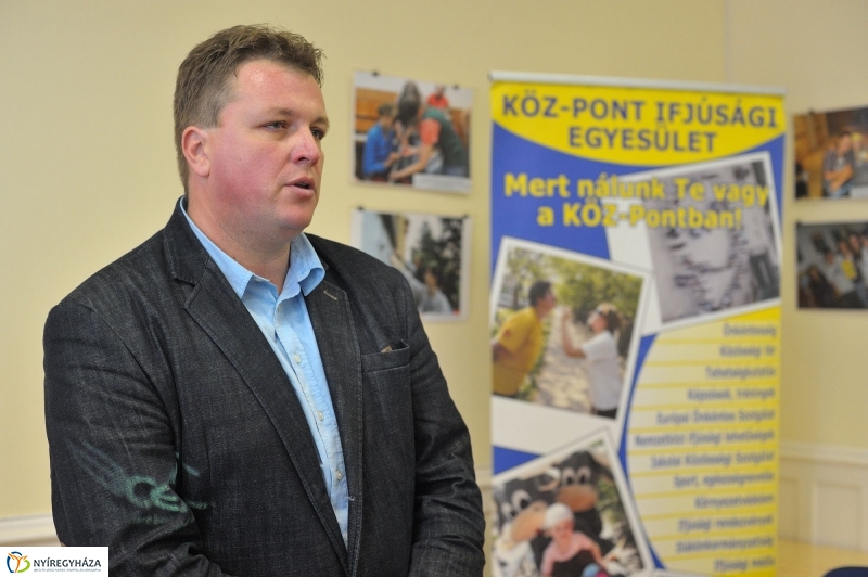 Ifjúsági találkozó a Köz-pontban - fotó Szarka Lajos