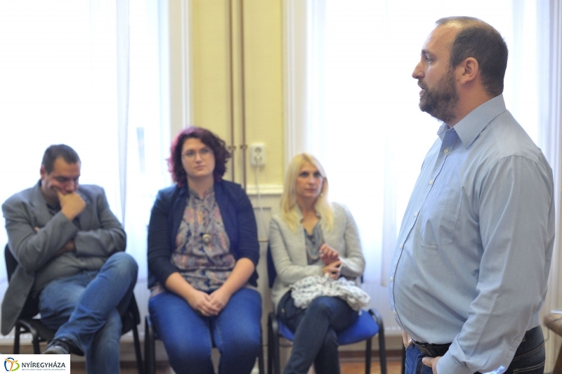 Ifjúsági találkozó a Köz-pontban - fotó Szarka Lajos