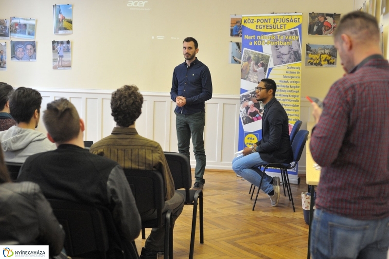 Ifjúsági találkozó a Köz-pontban - fotó Szarka Lajos