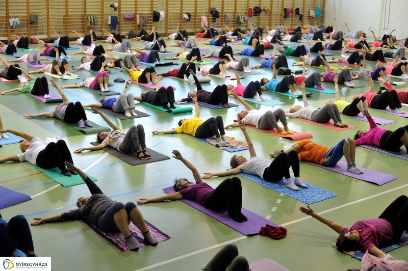 Mozdulj Nyíregyháza gerinctorna - fotó Szarka Lajos