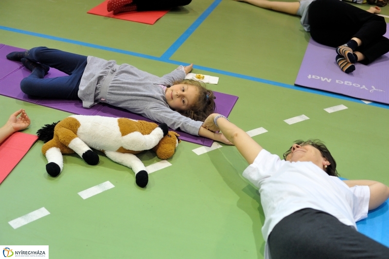 Mozdulj Nyíregyháza gerinctorna - fotó Szarka Lajos