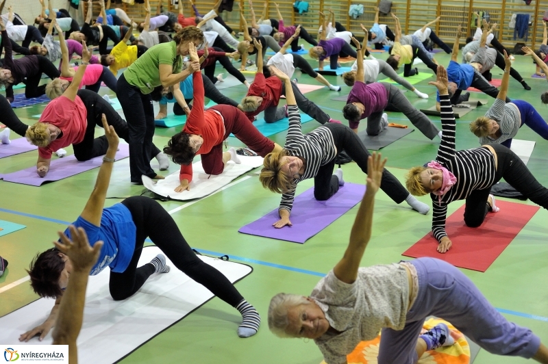 Mozdulj Nyíregyháza gerinctorna - fotó Szarka Lajos