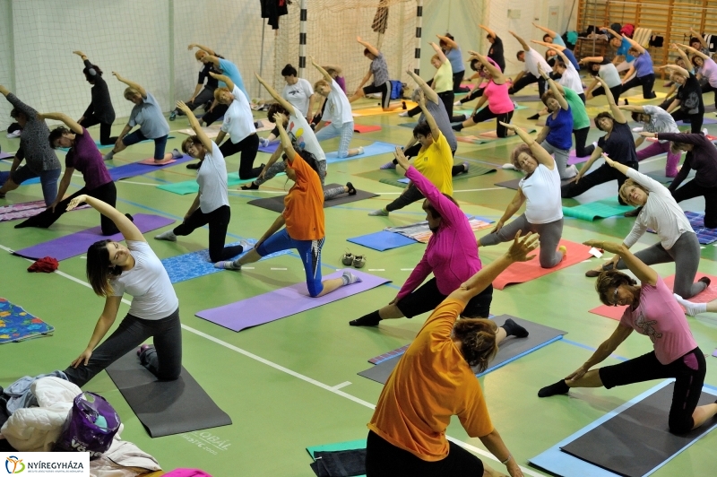 Mozdulj Nyíregyháza gerinctorna - fotó Szarka Lajos